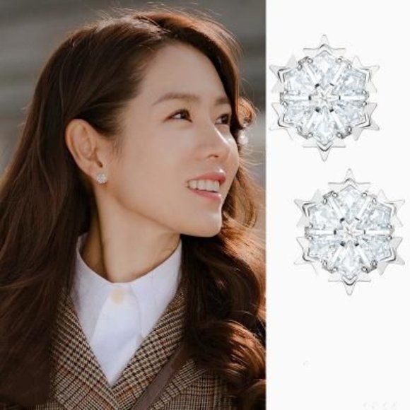 Swarovski Jewelry - Swarovski Magic Snowflakes Pierced Earrings White, Rhodium plated